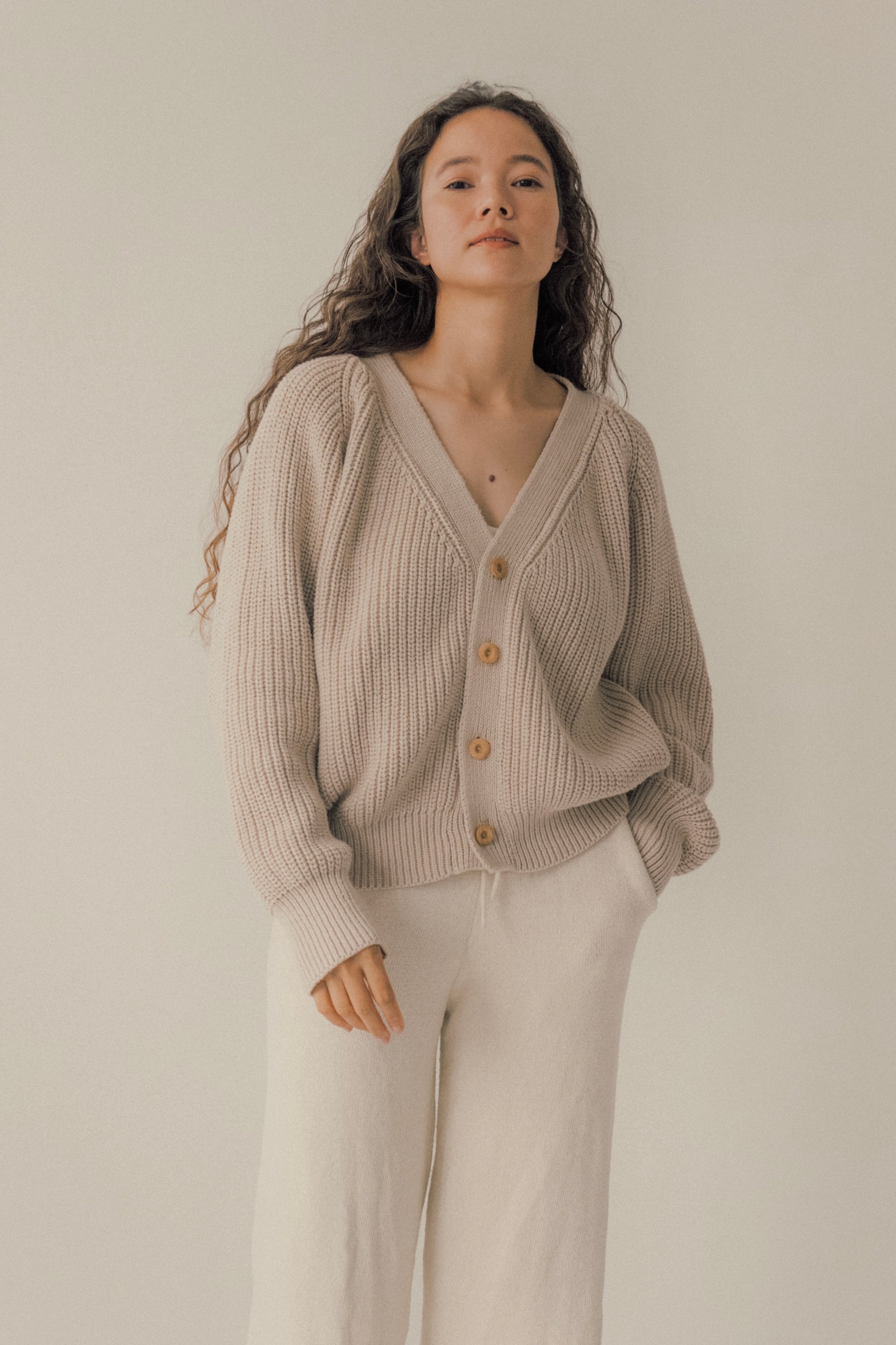 Organic cotton cardigan(oat) – seed and soil