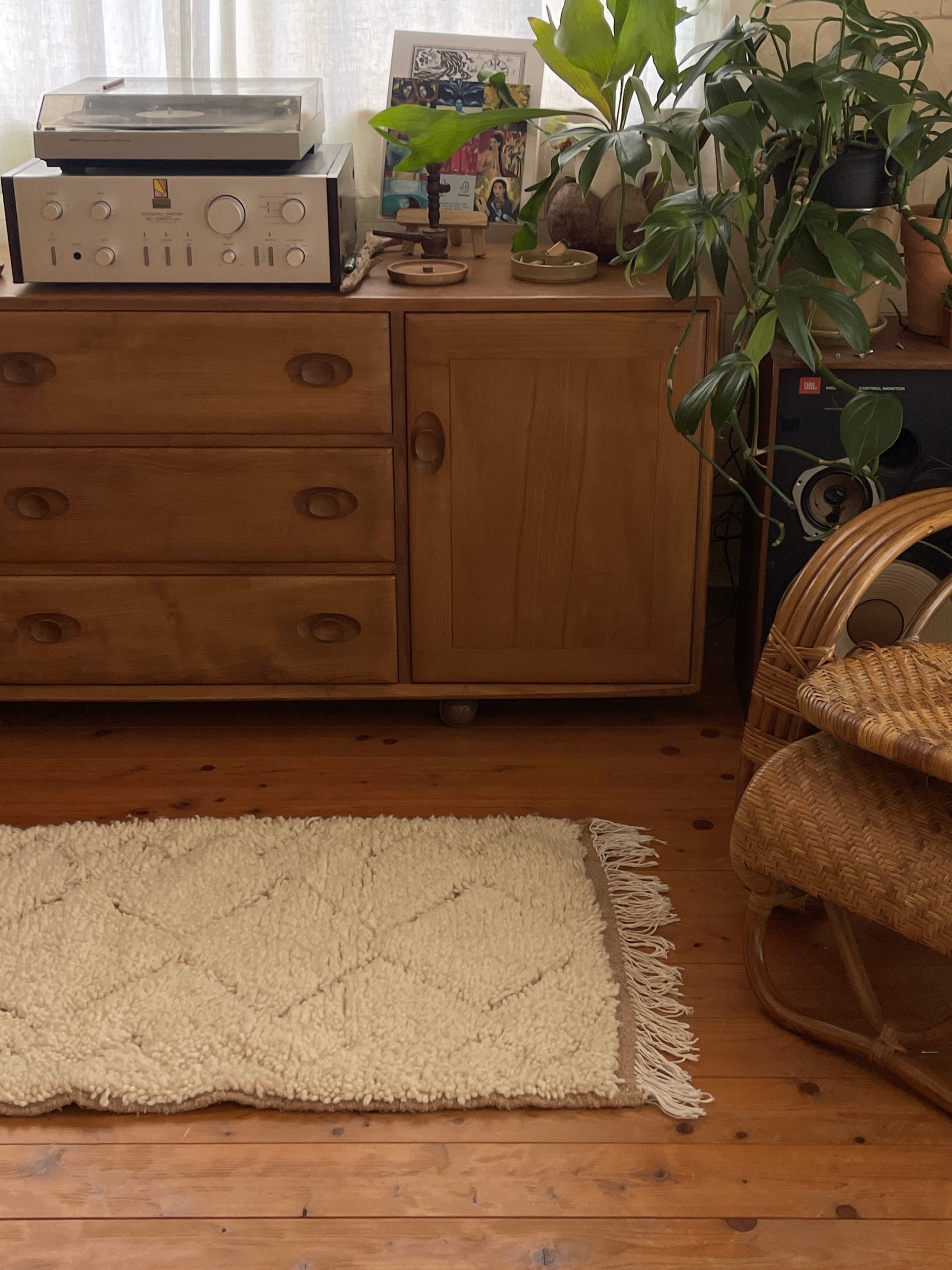 Morocco rug / C(BENI OUARAIN) – seed and soil